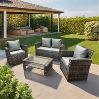 Mobilier de jardin en osier 4 places Chaise d'accoudoir d'extérieur Canapé en rotin Table basse Ensemble élégant à utiliser pour Patio Appartement Balcon Gym