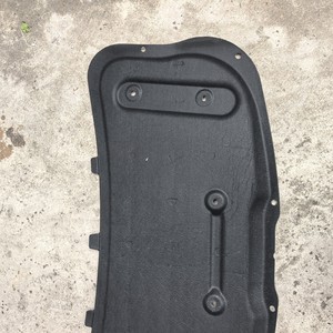 Car Engine Hood Heat Insulation Pad For 2020 Chevrolet Equinox 23350097 Fiber <b>Material</b> <b>Soundproof</b> Panel - Product Image 3