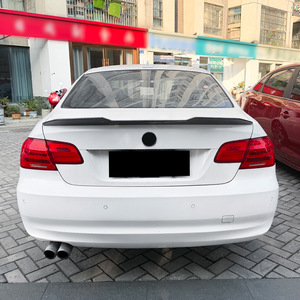 Alerón Trasero para BMW Serie 3 Coupé E92, Negro Piano, Textura de Fibra de Carbono, Estilo Ducktail, Modelos PSM 2006-2013 - Product Image 1