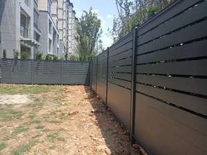 Valla de Privacidad de Aluminio Negra de 6 Pies de Altura para Exteriores, Valla de Seguridad, Rejas, Valla de Jardín, Pantalla Perforada, Puerta de Aluminio Metálico - Product Image 2