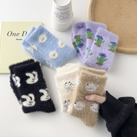 Nouvelles chaussettes d'hiver pour femmes : chaussettes épaisses avec des dessins animés et des animaux mignons, chaussettes mi-mollet