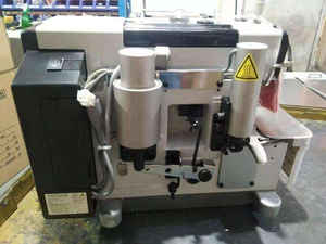 Machine à coudre industrielle surjeteuse intelligente haute vitesse ST-998-4D-EXT à bon prix - Product Image 3