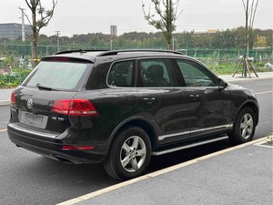 Volkswagen <span class=keywords><strong>Touareg</strong></span> SUV 2014 Usata, Guida a Sinistra, Cambio Automatico, Sedili in Pelle, Pneumatici R15, con Telecamera Posteriore - Product Image 4