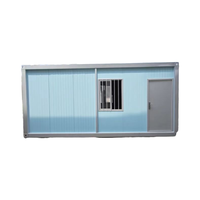 Maison conteneur portable isolée de 20 pieds en acier et panneau sandwich pour la vie en plein air pour les cours