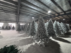 Árbol de Navidad Artificial al por Mayor de Fábrica, Color Blanco, Estilo Moderno, Multifuncional, Materiales Personalizados, Base de 240 cm, para Interiores - Product Image 5