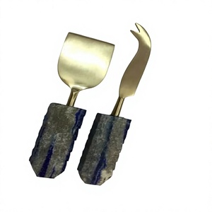 Juego de 2 Cucharas para Ensalada de Madera y Resina Ecológicas de la Marca Star Crafts India, Diseño Moderno, Aptas para Microondas - Product Image 1