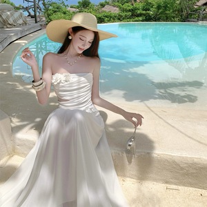 Conjunto sin Tirantes con Hombros Descubiertos, Color Blanco, Estilo Francés, para Mujer, Ideal para Vacaciones en la Playa y Sesiones de Fotos - Product Image 3