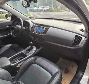 Auto Usado <span class=keywords><strong>Kia</strong></span> <span class=keywords><strong>Sportage</strong></span> 2.0L Transmisión Automática, Matriculado en 2019, en Excelentes Condiciones, Totalmente Equipado con Cuatro Neumáticos Nuevos - Product Image 6