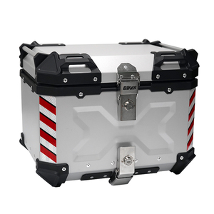 Boîte à bagages arrière et top-case pour moto Braden en alliage d'aluminium argenté, capacité 45L, neuf, garantie 1 an - Product Image 6