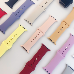 สายนาฬิกาซิลิโคนระบายอากาศ RYB Designer สำหรับ Apple Watch Series 9 ลายผีเสื้อกุหลาบสลัก ขนาด 41 มม. วัสดุเหล็ก - Product Image 3