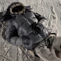 Veste d'hiver matelassée et rembourrée en duvet, à capuche, en nylon et polyester, avec fermeture éclair, pour un échantillonnage rapide et personnalisé