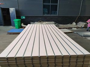 Panel Ranurado <span class=keywords><strong>de</strong></span> Melamina <span class=keywords><strong>de</strong></span> 15-18 mm, Venta Directa <span class=keywords><strong>de</strong></span> Fábrica, Panel <span class=keywords><strong>de</strong></span> <span class=keywords><strong>MDF</strong></span> Ranurado <span class=keywords><strong>de</strong></span> 4x8 pies, Panel <span class=keywords><strong>de</strong></span> Listones <span class=keywords><strong>de</strong></span> <span class=keywords><strong>MDF</strong></span> Impermeable al por Mayor - Product Image 3