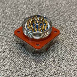 Y11P-1832ZK10 ขั้วต่อแบบวงกลม 32 พิน ซ็อกเก็ตแบบสี่เหลี่ยม MIL-C-26482GJB101A ใช้งานร่วมกันได้ - Product Image 5