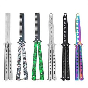 Utensilios de <span class=keywords><strong>Barber</strong></span>ía para Práctica en Salón y Hogar: Peine de Entrenamiento con Cuchilla Giratoria Tipo Mariposa Balisong Plegable Mackayhairtools - Product Image 3
