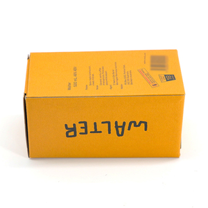 Caja de papel de impresión colorida personalizada para embalaje de botellas de cosméticos con el inserto adecuado para llevarlo en su lugar - Product Image 1