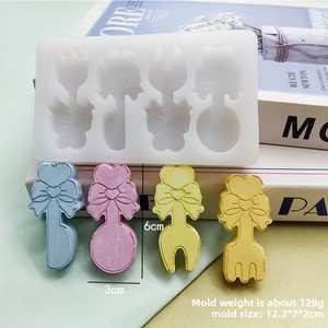 Moule en silicone au design mignon de couverts (couteau et fourchette) pour chocolat, bonbons, gelée, bougies et savons, résistant à la chaleur, facile à démouler - Product Image 6
