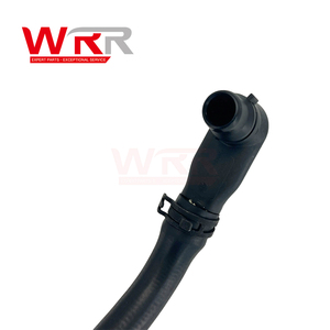 ท่อยางหม้อน้ำระบายความร้อนเบนซ์ W204 C250 ยี่ห้อ WRR วัสดุยางคุณภาพสูง ทนทาน สำหรับระบบระบายความร้อนเครื่องยนต์ ชิ้นส่วนหม้อน้ำส่วนกลาง ท่อส่งน้ำกลับ - Product Image 3