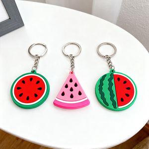 Juego de Llaveros de Goma Suave Surtidos al por Mayor para Máquinas Expendedoras y Tiendas de Regalos con Múltiples Estilos y Colores - Product Image 1