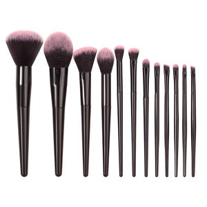 Ensemble <span class=keywords><strong>de</strong></span> pinceaux pour le visage en cheveux synthétiques doux 12 pièces <span class=keywords><strong>avec</strong></span> pinceaux <span class=keywords><strong>de</strong></span> maquillage portables en forme <span class=keywords><strong>de</strong></span> blush angulaire - Product Image 5
