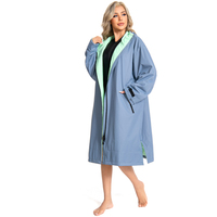 OEM Parka de bain surdimensionnée, coupe-vent et imperméable pour femmes, manteau chaud à capuche, poncho de surf, combinaison à séchage rapide, serviette de plage, robe à langer