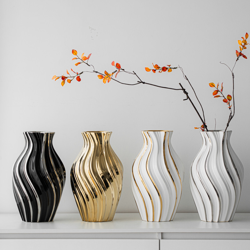 European American Hand Painted Petal Ceramic