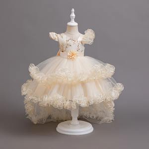 Rifiniture in pizzo a strati fiore <span class=keywords><strong>bambina</strong></span> all'ingrosso senza maniche abito <span class=keywords><strong>da</strong></span> principessa anni con applicazioni floreali abito <span class=keywords><strong>cerimonia</strong></span> festa - Product Image 6