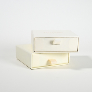 Boîte cadeau coulissante en carton écologique de luxe avec logo personnalisé pour bagues et colliers - Product Image 4