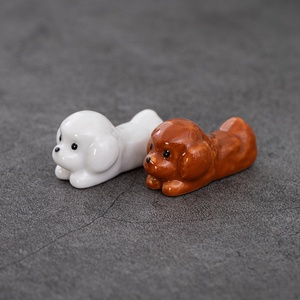 Yaratıcı Seramik Küçük Köpek El Yapımı Japandi Tarzı Çubuklık Yüksek Sıcaklıkta Pişirilmiş Özelleştirilebilir Promosyon Sofra Takımı - Product Image 1