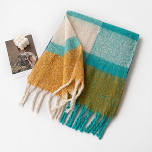 ผ้าพันคอและผ้าคลุมไหล่ของผู้หญิงยาวทำจากโพลีเอสเตอร์สำหรับฤดูใบไม้ร่วงและฤดูหนาว - Product Image 1