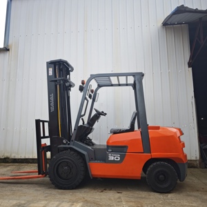 Chariot élévateur diesel Toyota d'occasion de 3 tonnes - Origine Japon - Rapports et inspection vidéo fournis - Product Image 4