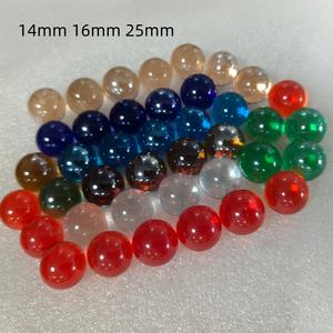 El <span class=keywords><strong>juego</strong></span> de mesa Jigsaw utiliza cuentas de vidrio de siete colores en tonos individuales de rojo, amarillo, azul, verde, rosa, negro y transparente. - Product Image 1