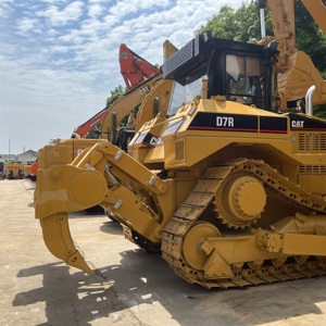 Topadora CAT D7R con accesorio de cucharón de excavación, peso operativo de 80 toneladas - Product Image 4