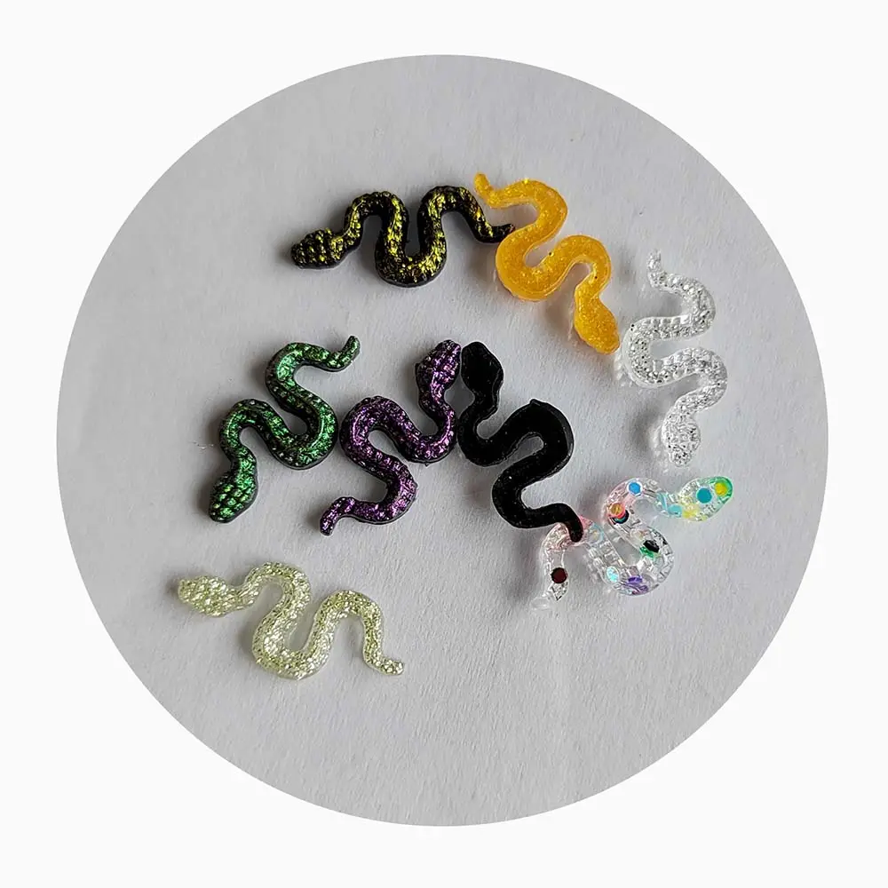 8*17mm Snakes Resin Mini Figurines Creative Nail Art Charms Phone Case Scrapbook Embellishments