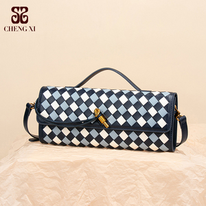 حقيبة سهرة نسائية جديدة فاخرة بنمط مربعات، حقيبة أنيقة بنمط شبكي ماسي، حقيبة كتف واحدة متعددة الاستخدامات - Product Image 3