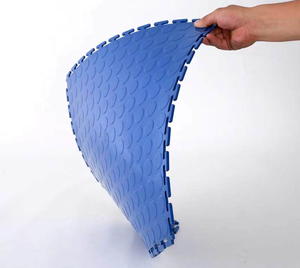Baldosas de PVC entrelazadas de alta resistencia, antideslizantes, resistentes al desgaste, impermeables, para pisos interiores de fábricas, talleres y garajes, con 5 años de garantía. - Product Image 5