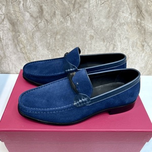 Mocasines de Hombre de Alta Calidad, Parte Superior de Cuero Gamuzado, Suela de Goma Antideslizante, Costuras Visibles de Precisión, Estilo Retro Discreto, Ferragamos - Product Image 5