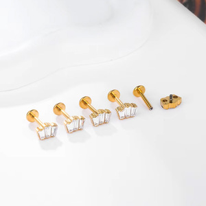 Piercing de lèvre en titane G23 avec zircone carrée, design géométrique, pour usage quotidien, bijoux unisexes - Product Image 4