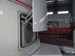 Caravana Ligera de Aluminio con Diseño Moderno y Aerodinámico para Acampar Fuera de Carretera, Autocaravanas, Remolques de Viaje con Cocina y Baño - Product Image 6