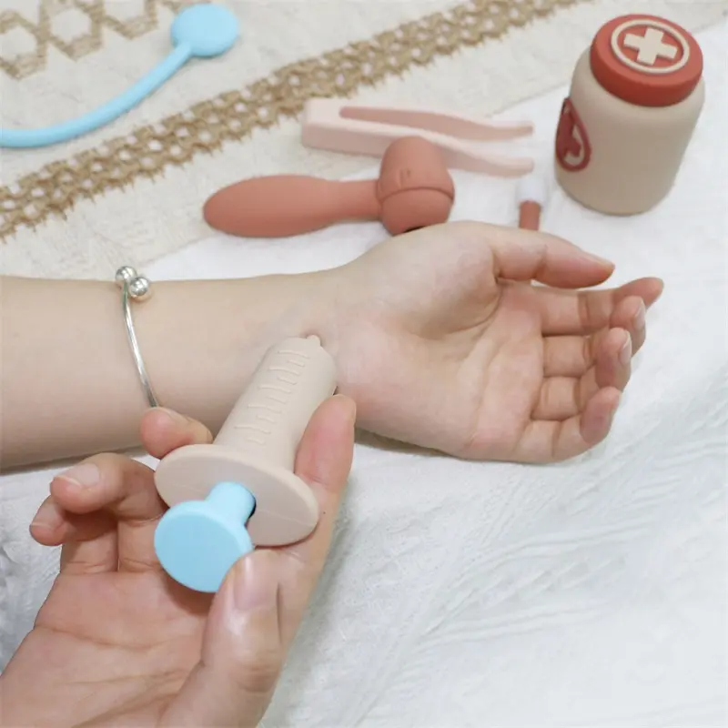 Nuevo diseño de patente Play Medical Set Aprobación Doctor Toy Kids Silicone Doctor Kit BPA Free Silicone Doctor Set