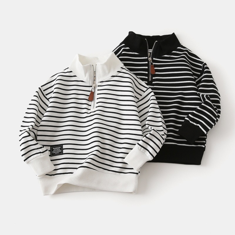 Stylish Korean Inspired Zipper Sweatshirt for
