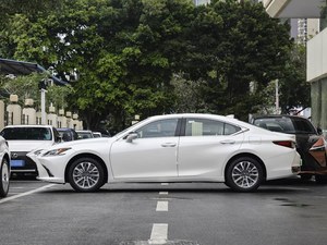 <span class=keywords><strong>Lexus</strong></span> ES 200 2023 Edición Excellence, Sedán de Lujo Usado Premium, 2.0L 127kW 173hp CVT FWD, Confort Ejecutivo, Seguridad Inteligente - Product Image 4