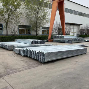 AASHTO M180 Q235B sıcak daldırma galvanizli çelik darbeye dayanıklı W ışıklı korkuluk yol güvenliği ve koruması için trafik bariyerleri - Product Image 2