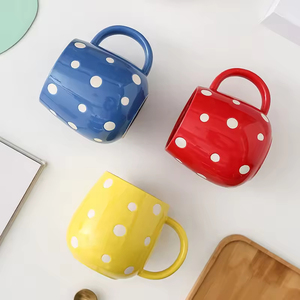 แก้วกาแฟเซรามิคลายการ์ตูนสไตล์ Ins ขนาด 401-500 มล. สำหรับงานปาร์ตี้ ของใช้ในครัวเรือน  สามารถปรับแต่งสีและโลโก้ได้ ใช้กับไมโครเวฟได้ - Product Image 2