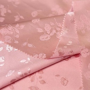꽃 Patetrn 자카드 디자인 사용자 정의 색상 새틴 스트레치 실크 폴리 에스터 새틴 원단 드레스 - Product Image 3