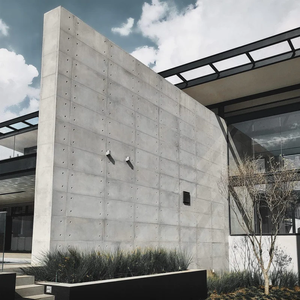 Tableros decorativos de hormigón de cara clara de estilo industrial con diseño de agujero de gusano Tableros de cemento para interiores y exteriores - Product Image 2