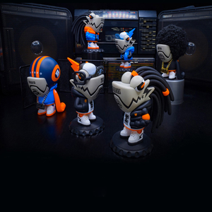 Cameleon Series Mystery Blind Box Collection Découvrez des figurines exclusives à couleurs changeantes avec des éléments surprenants au design unique - Product Image 1