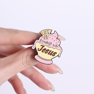 Inspirerende quote emaille pins Het leven is zoeter met Jezus Geloof Thema Reversspeld Groothandel - Product Image 4