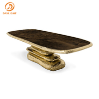 Table à manger en pierre naturelle classique de conception exclusive de luxe d'usine personnalisée, table à manger antique en pierre de Stonehenge, table à manger en métal doré