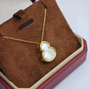 Collar con Colgante de Calabaza de Plata 925 con Madreperla y Baño de Oro, Certificado NGTC, de UM Jewelry, Regalo de Boda Unisex para Hombre y Mujer - Product Image 4