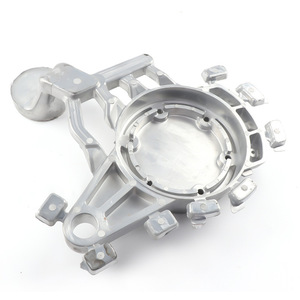 Corps de soupape en aluminium moulé sous pression A380ADC12, pièces automobiles usinées haute pression - Product Image 1